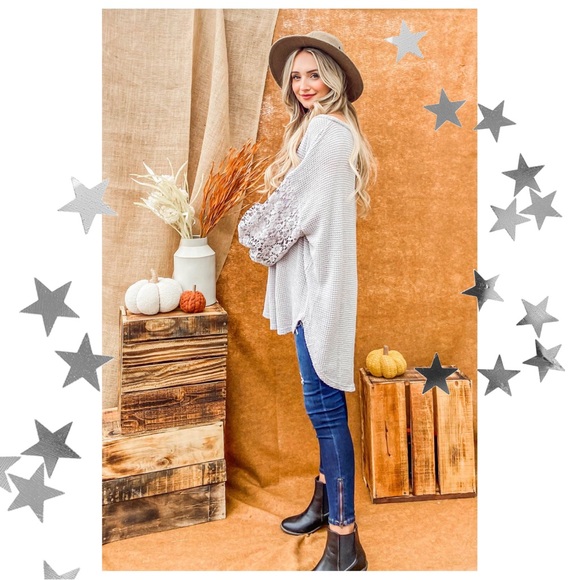 Waffle Knit High Low Tunic with Crochet Bubble Sleeves - Picture 2 of 4